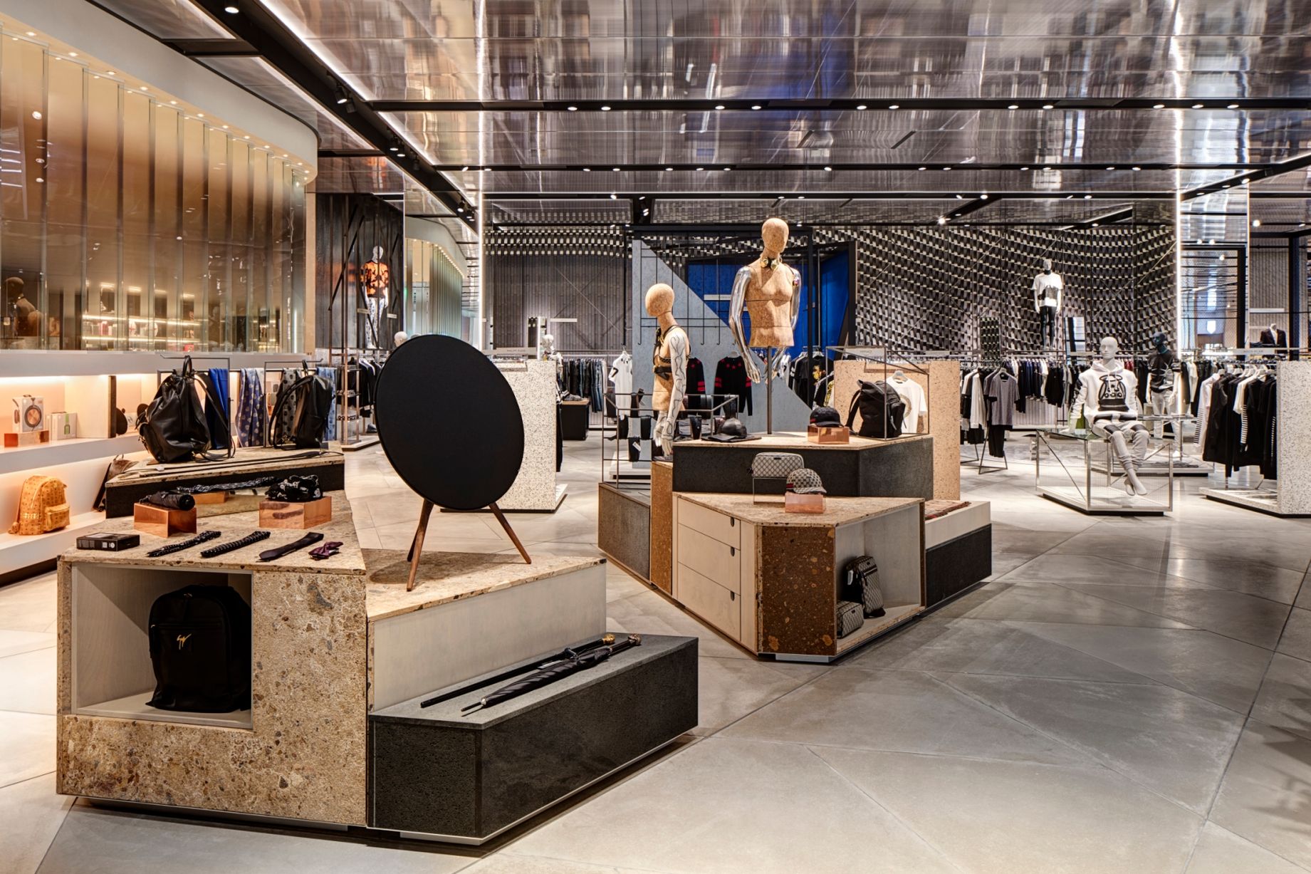 Harvey Nichols服裝店裝修設(shè)計(jì)欣賞